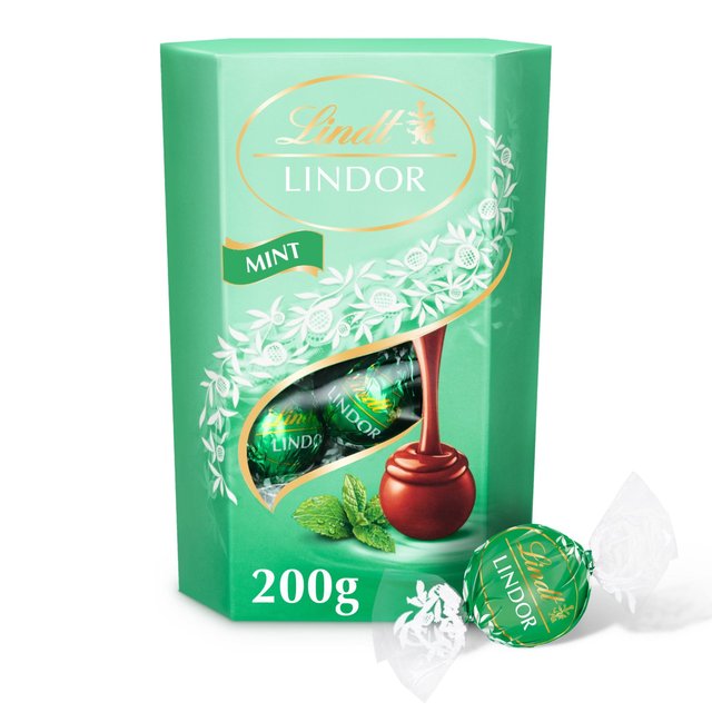 Lindt Lindor Milk Mint Chocolate Truffles 200g